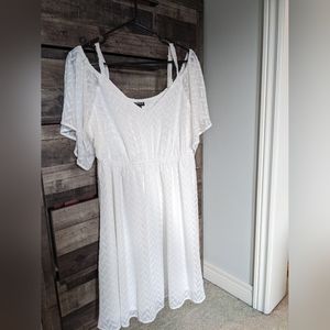 Torrid Cold Shoulder Butterfly Sleeve Dress, Size 1X